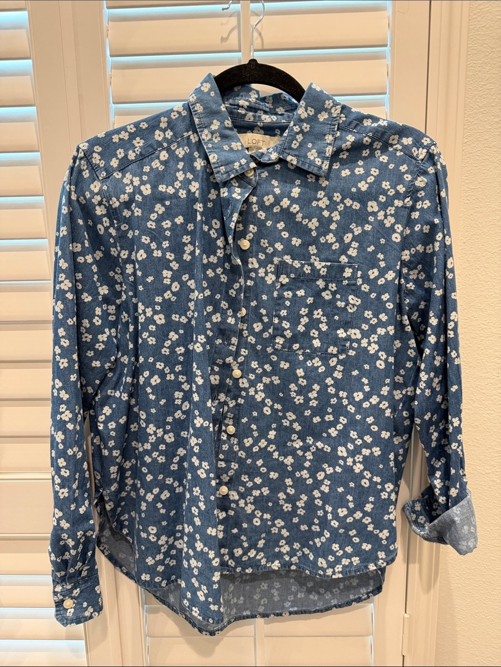 LOFT Blue Floral Button-Down Shirt